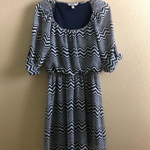Navy & white chevron 3/4 sleeve dress - S